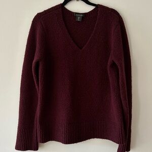TAHARI Women’s Burgundy Sweater (size L)